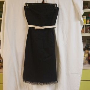 Ruth sweetheart neckline staples dress